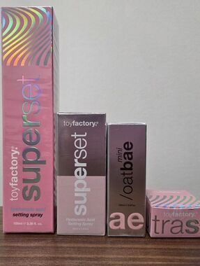 Toyfactory Hyaluronic Acid Setting Spray, Make-up Remover & Setting Powder